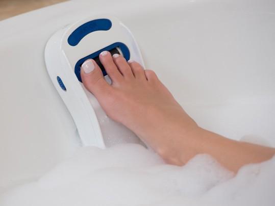 AUTOMATIC FOOT EXFOLIATOR - 5econds.co