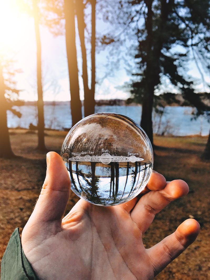 3D SOLAR SYSTEM CRYSTAL BALL - 5econds.co