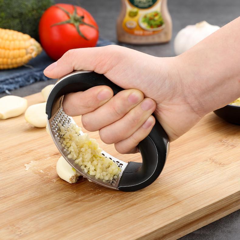 New Garlic Press - Stainless Steel Manual Garlic Mincer Slicer With Handle Garlic Crusher Squeezer Vegetable Tool Kitchen Gadgets