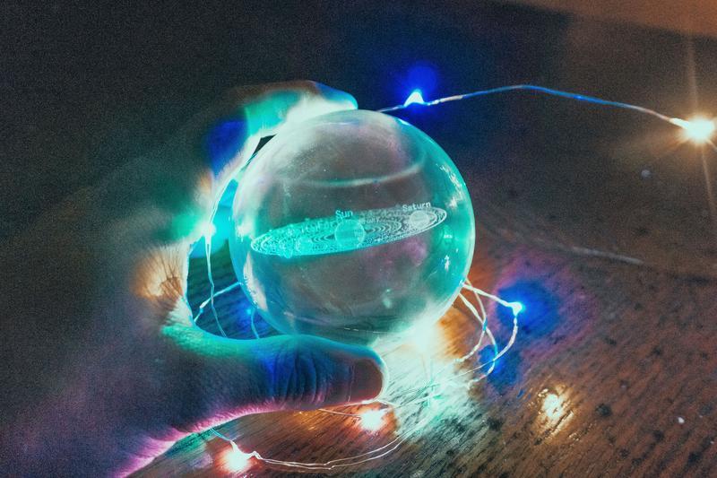 3D SOLAR SYSTEM CRYSTAL BALL - 5econds.co